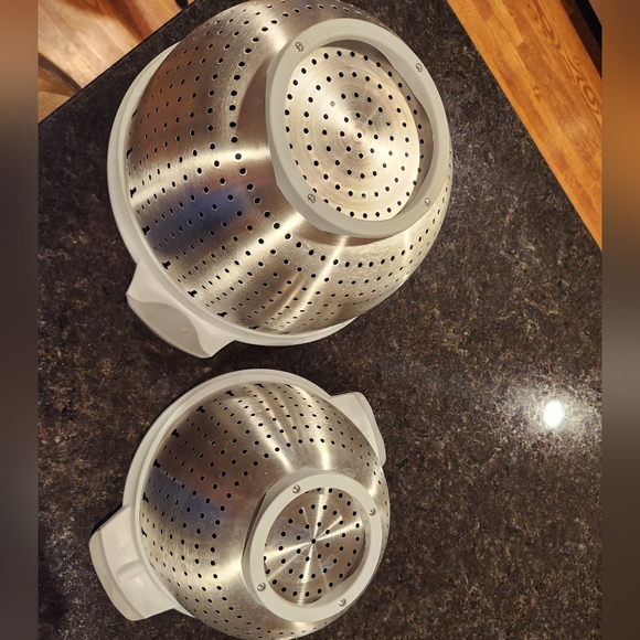 Stainless Steel Colander Set - Picture 2 of 4